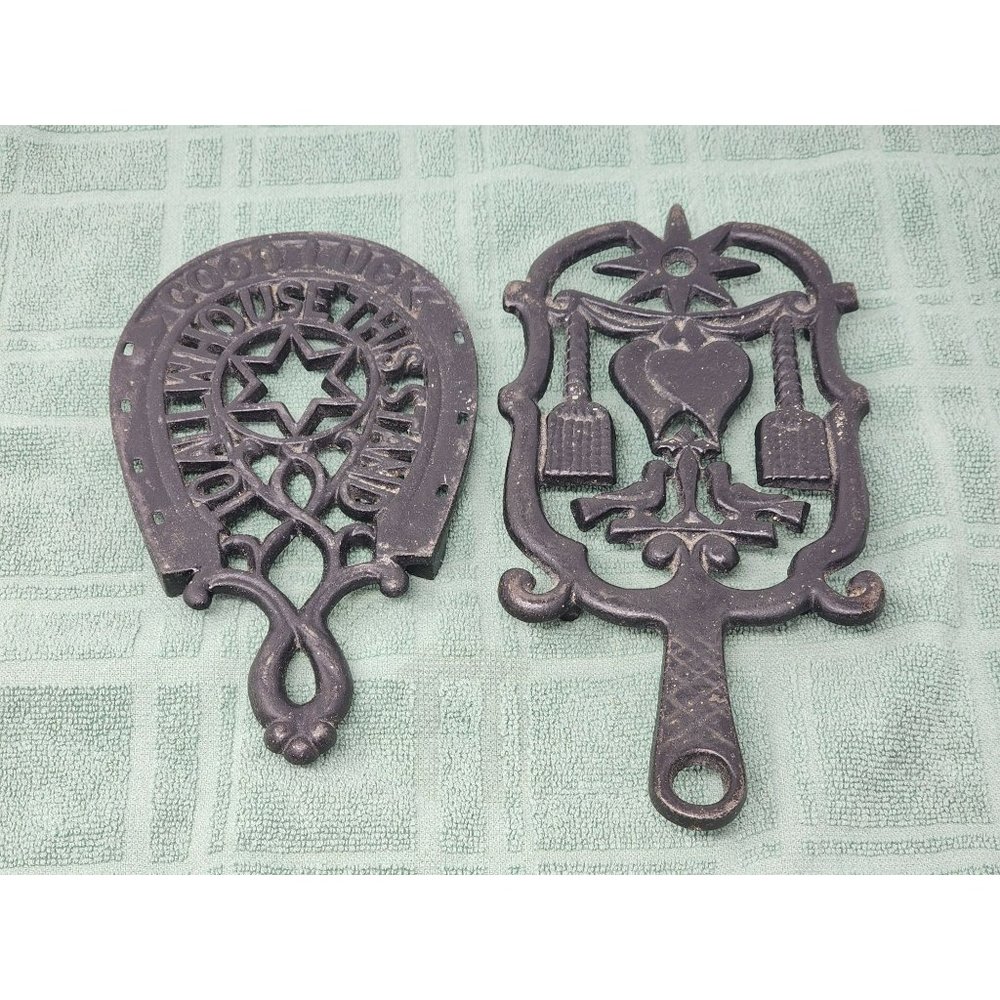 Vintage Trivets Lot Of‎ 2 PA Dutch&Good Luck Cast Iron Footed Country Farm House